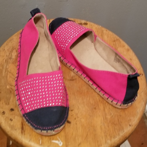 Women's - Picture 1 of 1